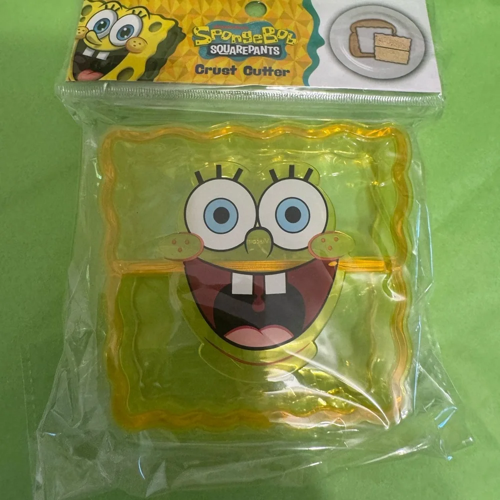SpongeBob SquarePants Crust Cutter - Bright Yellow